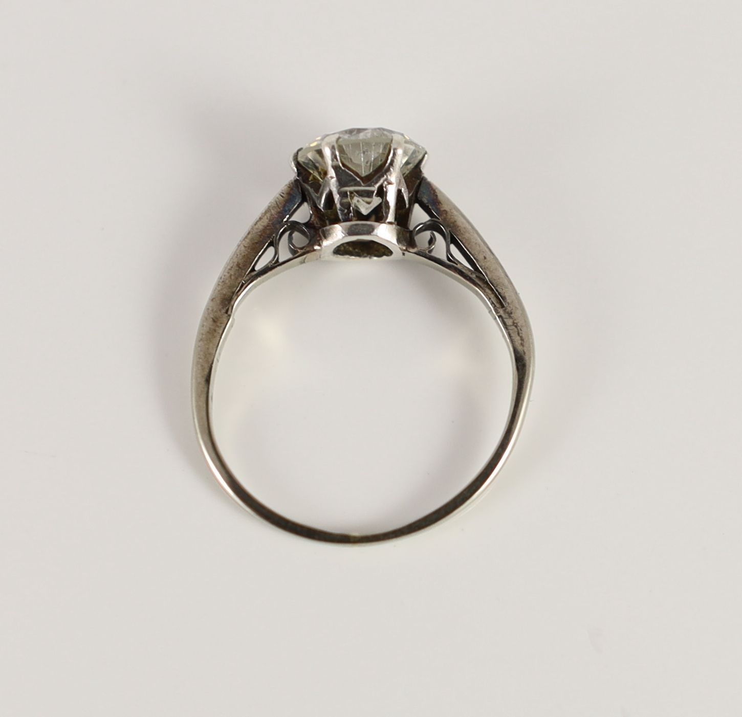 A 9ct white gold and solitaire diamond ring